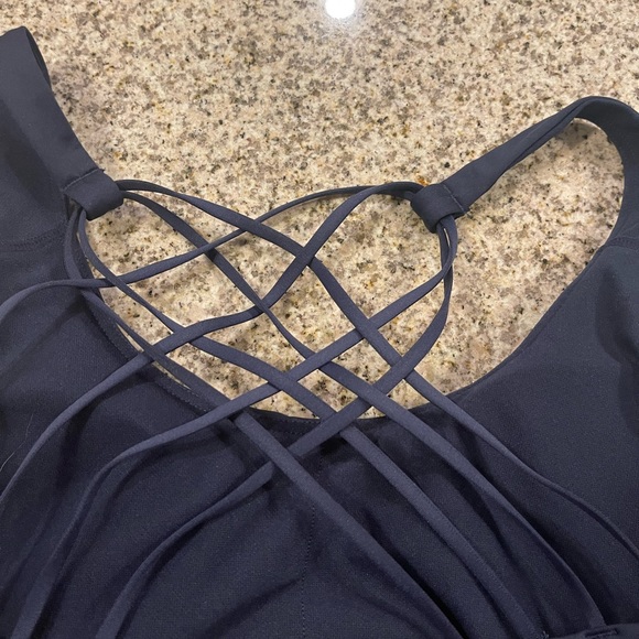 Balance collection yoga top, size XL - Picture 3 of 6